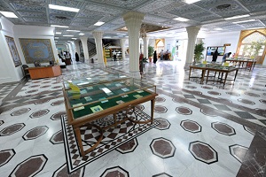 نمایشگاه کتاب با موضوع حضرت علی (ع) در کتابخانه مرکزی آستان قدس