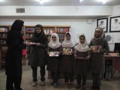 برگزاری قصه گویی و شعر خوانی در کتابخانه امیرالمومنین (ع) اسلامشهر