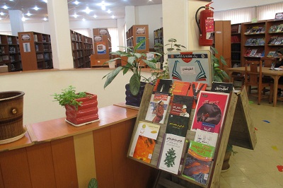 نمایشگاه کتاب با موضوع «آتش‌نشان» در کتابخانه رئیسی اردکانی شیراز برپا شد
