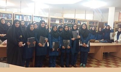 نشست کتابخوان در کتابخانه عمومی الهادی (ع)  هشتگرد البرز برگزار شد