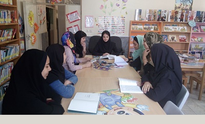  برگزاری نشست کتاب‌خوان در کتابخانه عمومی پارک شهر مرند آذربایجان شرقی