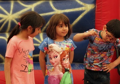نگاه تازه دوربین لیزنا به حاشیه های کودکی نمایشگاه کتاب تهران