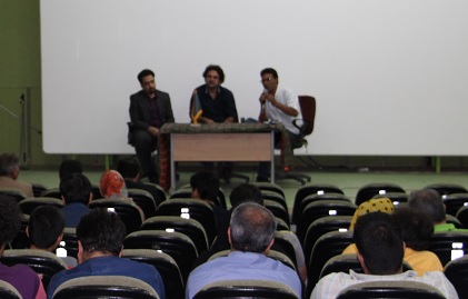 فیلم مستند تاریخی «آثار عجم» در کتابخانه ملی یزد اکران شد