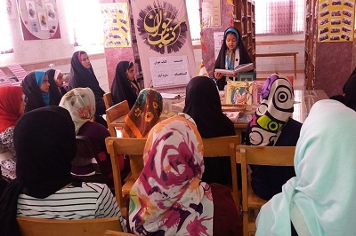 برگزاری نشست کتاب‌خوان رضوی در کتابخانه شهدای شهر داودآباد استان مرکزی