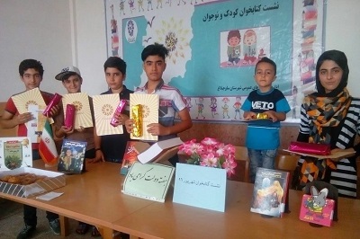 نشست کتاب‌خوان ویژه کودک و نوجوان در کتابخانه بقیه‌الله (عج) روستای هیو