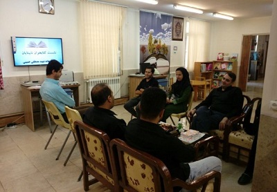 برگزاری نشست کتاب‌خوان ویژه روشندلان در کتابخانه عمومی مصطفی خمینی اسلامشهر