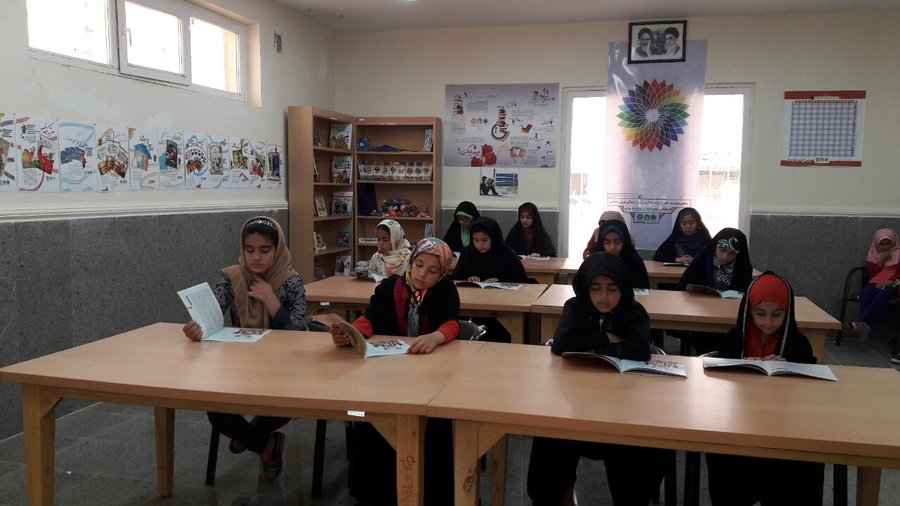 اجرای طرح «باهم بخوانیم» در کتابخانه روستایی پیامبر اعظم (ص) شهر تشان استان خوزستان