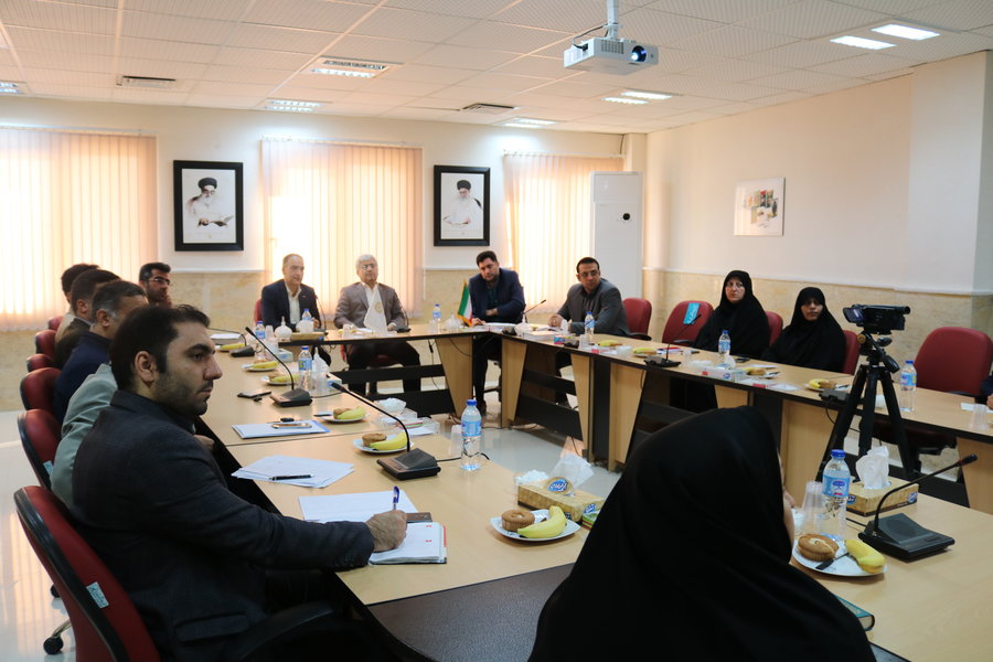 سومین نشست انجمن کتابخانه‌های عمومی استان سمنان برگزار شد