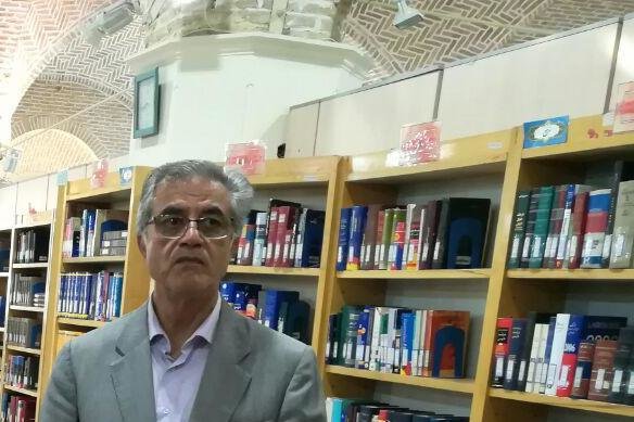 شر کت رئیس مرکز کرمانشناسی در کتابخانه گردی استان کرمان