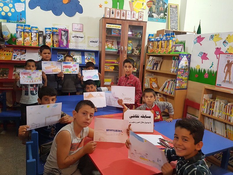 مسابقه نقاشی با حضور اعضای کودک کتابخانه شهید بهشتی آشخانه خراسان شمالی