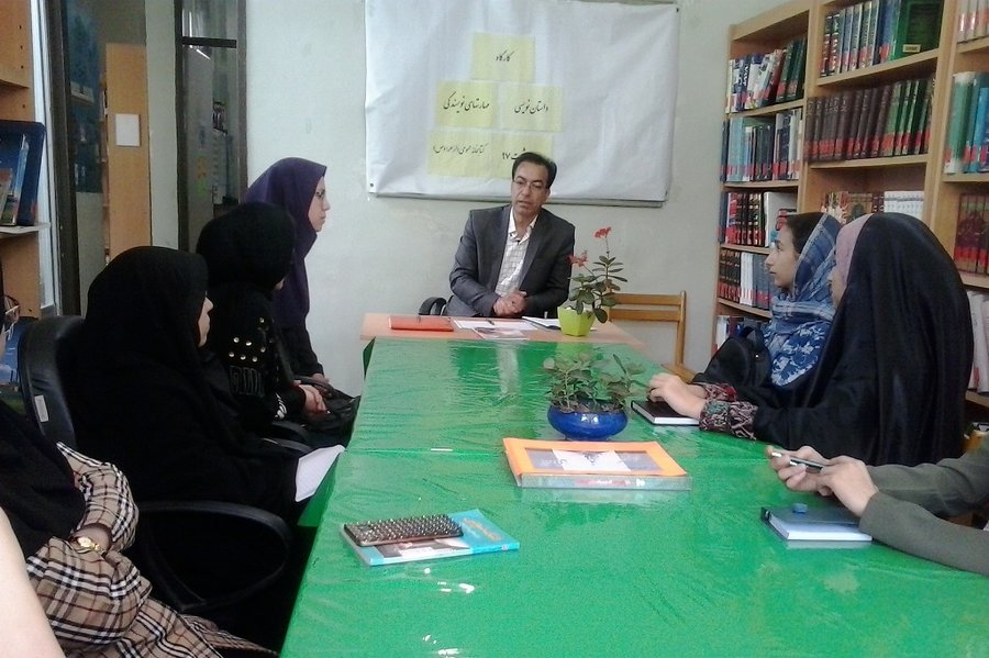 کارگاه داستان نویسی و مهارت‌های نوشتن در کتابخانه الزهرا (س) در خراسان شمالی برگزار شد