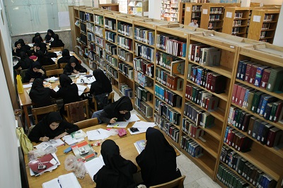 نمایشگاه تازه‌‌های کتاب در کتابخانه مسجد الرضا(ع) وابسته به آستان قدس رضوی
