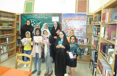 نشست کتاب‌خوان با حضور جمعی از اعضاء کتابخانه در استان البرز برگزار شد