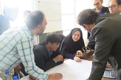 معاون عمرانی استاندار لرستان از پروژه کتابخانه مرکزی خرم آباد بازدید کرد