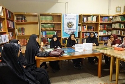 برگزاری نشست «کتاب‌خوان کتابخانه‌ای» در کتابخانه عمومی الزهراء در آذربایجان شرقی