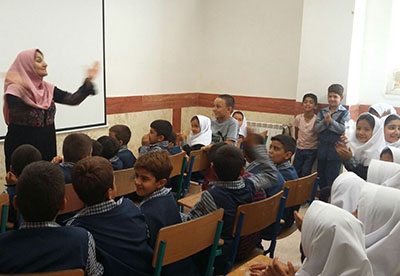 استقبال از مهر همراه با نشست قصه گویی در کتابخانه های روستایی ورامین