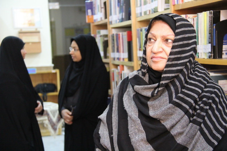 کتابخانه گردی راضیه تجار در شهر اراک استان مرکزی