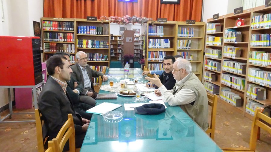 نشست انجمن خیرین کتابخانه ساز در گرمسار استان سمنان برگزار شد