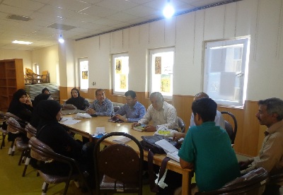 برگزاری جلسات سیر مطالعاتی در کتابخانه  آیت الله مدنی کازرون