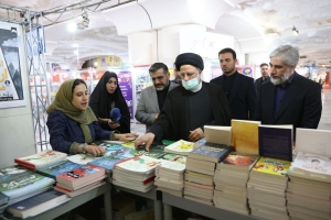 رئیس جمهور از سی‌وچهارمین نمایشگاه بین‌المللی کتاب تهران بازدید کرد