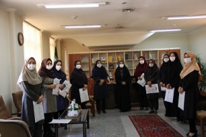 تقدیر از همکاران فعال عرصه عفاف و حجاب در کتابخانه‌های عمومی آذربایجان‌غربی