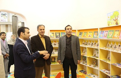 بازدید فرماندار اسلامشهر از کتابخانه شهید مصطفی خمینی