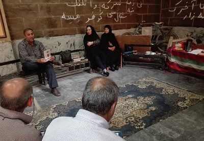 نشست یک استکان کتاب در قهوه خانه