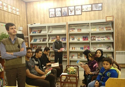 هشتمین نشست کتابخوان کتابخانه‌ای  اسلام‌شهر برگزار شد