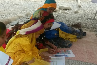آشنایی دانش آموزان عشایر شهرستان دشتی با کتابخانه