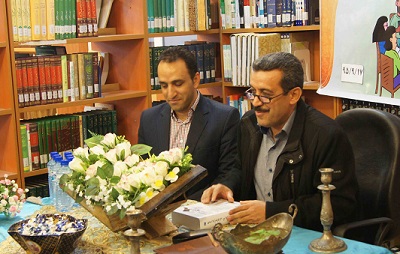 برگزاری نشست کتاب‌خوان آب و کتاب در شیراز