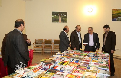 نمایشگاه بزرگ کتاب در دانشگاه محقق اردبیلی در حال برگزاری است