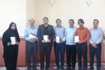 جمعخوانی کتاب «مهارتهای زندگی در سیره رضوی» با حضور علاقهمندان یاسوجی جمعخوانی کتاب «مهارتهای زندگی در سیره رضوی» با حضور علاقهمندان یاسوجی