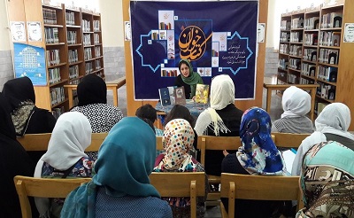 کتابخانه شهدای سنجان اراک میزبان نشست کتاب‌خوان شد