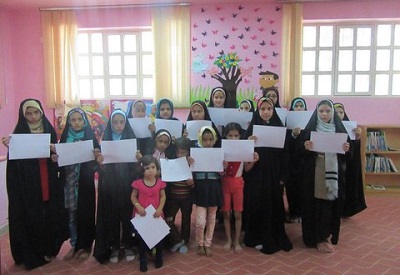 جمعخوانی کتاب و مسابقه نقاشی در کتابخانه معراج خنداب استان مرکزی جمعخوانی کتاب و مسابقه نقاشی در کتابخانه معراج خنداب استان مرکزی