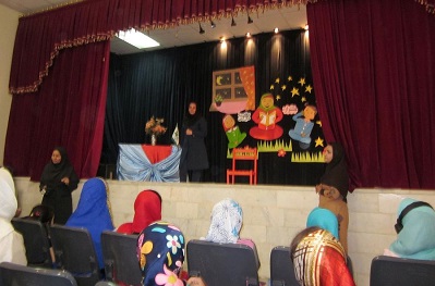 جشنواره قصه‌گویی برای کودکانِ خمین برگزار شد