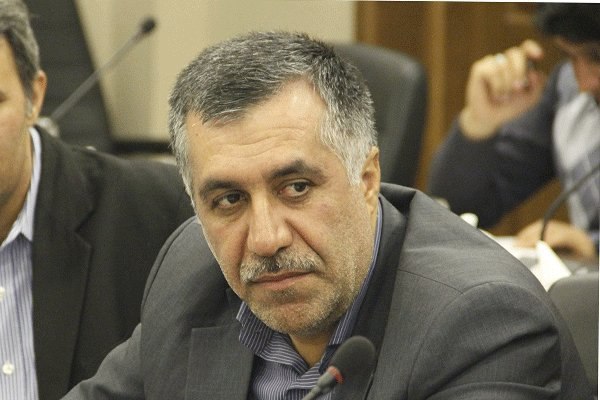 دولتی‌ها باید از برگزاری برنامه‌های مختلف برای هفته کتاب فاصله بگیرند