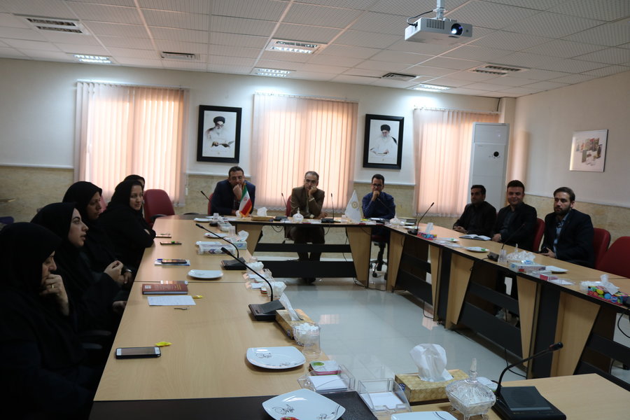 نشست کتابخوان کارکنان ستادی در سمنان برگزار شد نشست کتابخوان کارکنان ستادی در سمنان برگزار شد