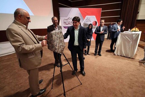 کتابداران و کتابخوانان برگزیده استان فارس معرفی شدند کتابداران و کتابخوانان برگزیده استان فارس معرفی شدند