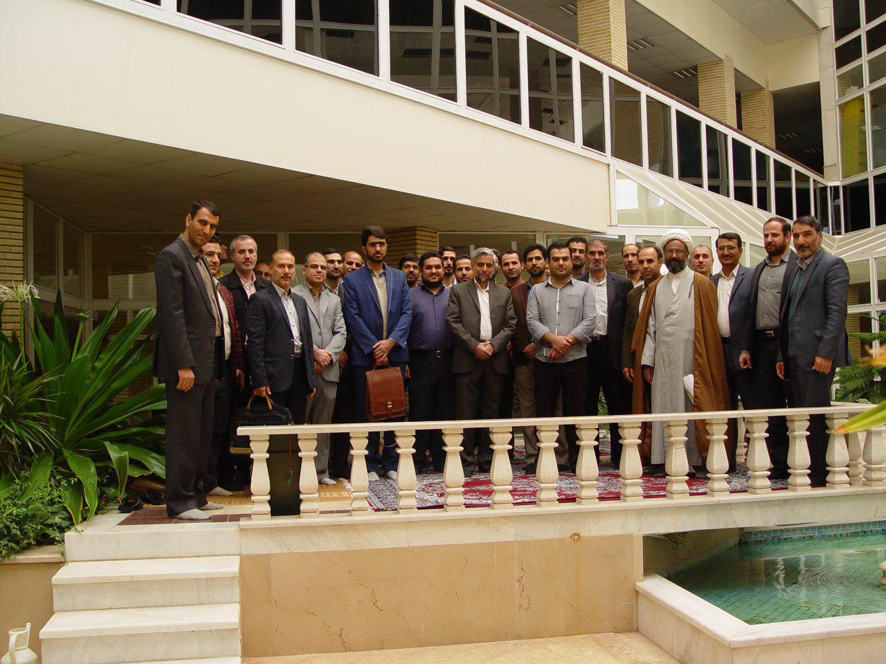 بازدید مکتا از کتابخانه پژوهشگاه حوزه و دانشگاه بازدید مکتا از کتابخانه پژوهشگاه حوزه و دانشگاه