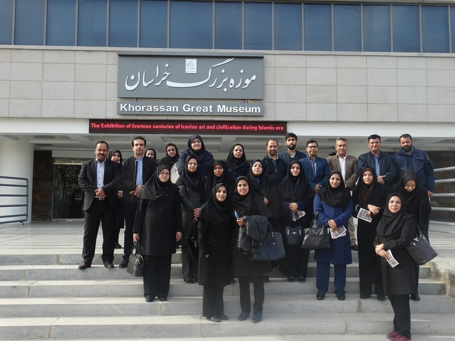 بازدید کتابداران کتابخانه های عمومی مشهد از موزه بزرگ خراسان