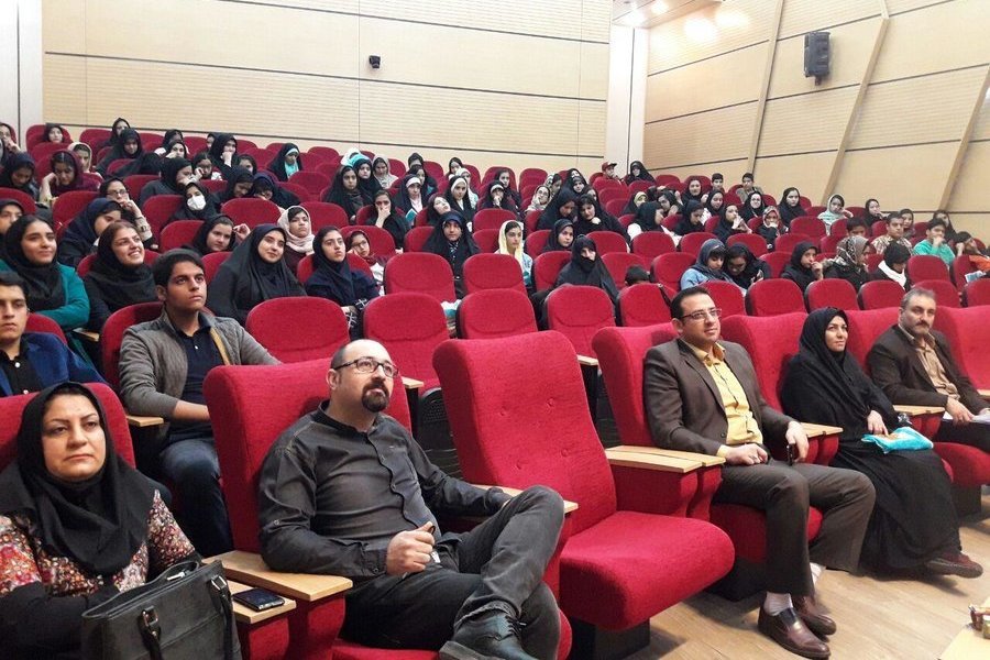 همایش «دوستان قلم در بوستان کتاب» در سمنان برگزاری شد