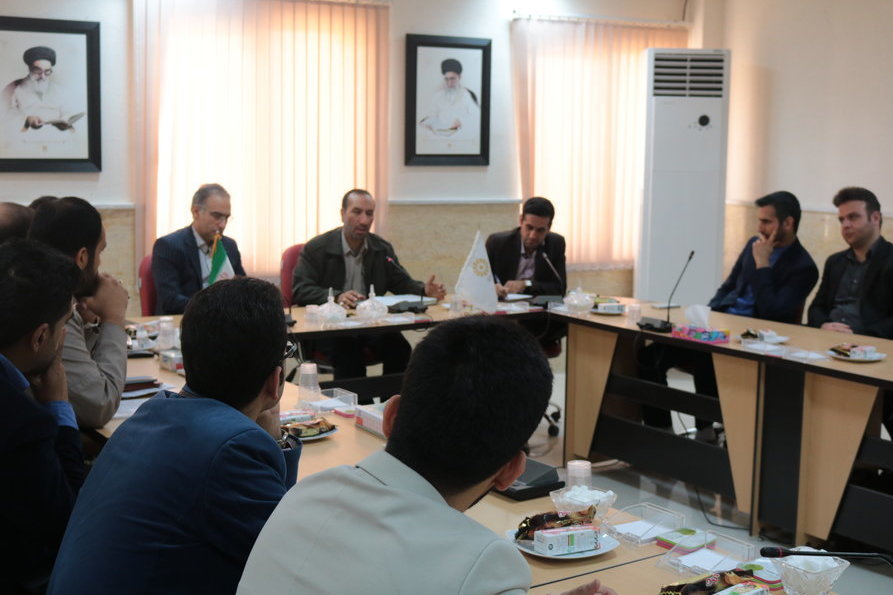 جلسه منتظران موعود در اداره کل کتابخانههای عمومی سمنان برگزار شد جلسه منتظران موعود در اداره کل کتابخانههای عمومی سمنان برگزار شد