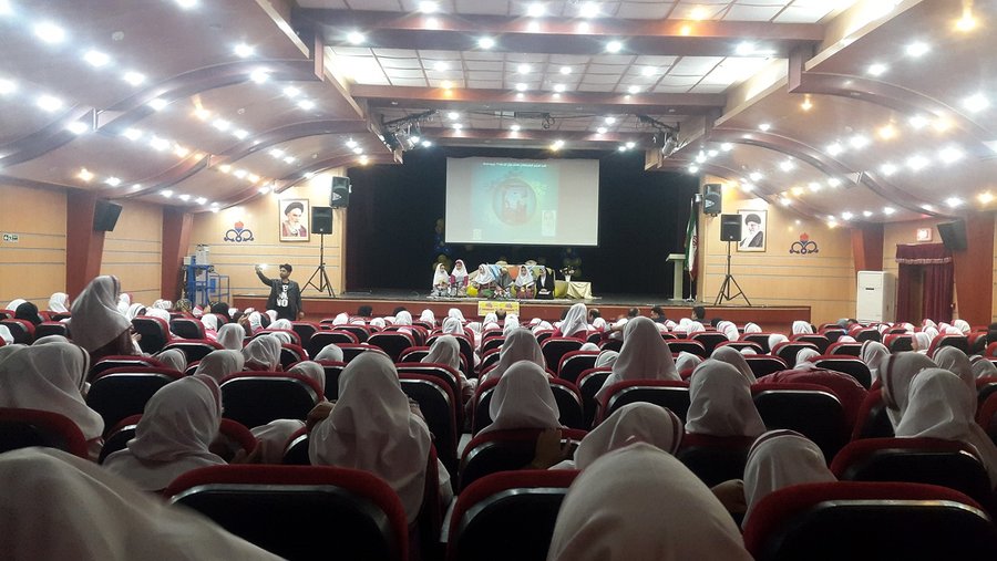 نشست کتاب خوان  دانش آموزی در جزیره خارک برگزار شد  نشست کتاب خوان  دانش آموزی در جزیره خارک برگزار شد