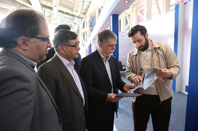 وزیر فرهنگ و ارشاد اسلامی از سومین نمایشگاه کالاهای فرهنگی بازدید کرد