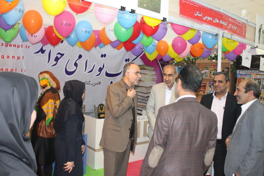 معاون وزیر فرهنگ و ارشاد اسلامی از کتابداران هرمزگان تقدیر کرد