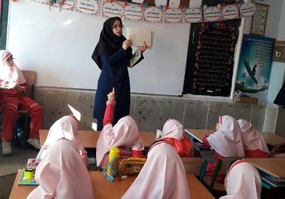 حضور کتابداران کتابخانه شهدای گمنام در مدارس شهرستان پردیس استان تهران