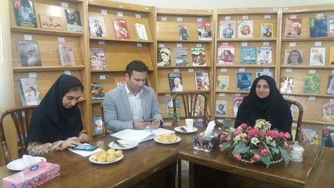 حضور چهرههای علمی و ورزشی شهرستان لنجان استان اصفهان در کتابخانه گردی حضور چهرههای علمی و ورزشی شهرستان لنجان استان اصفهان در کتابخانه گردی