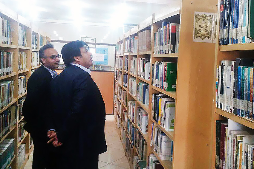 قول مساعد بخشدار زارج یزد برای رفع مشکلات کتابخانه‌ها
