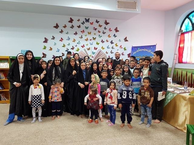 چهل و هشتمین نشست کتاب خوان در قم با حضور نویسنده کتاب های کودک و نوجوان چهل و هشتمین نشست کتاب خوان در قم با حضور نویسنده کتاب های کودک و نوجوان