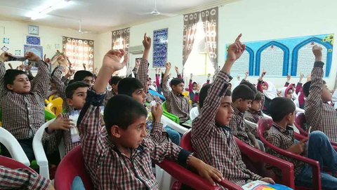 روستای سبزگستران فارس میزبان دومین پرواز کتاب شد روستای سبزگستران فارس میزبان دومین پرواز کتاب شد